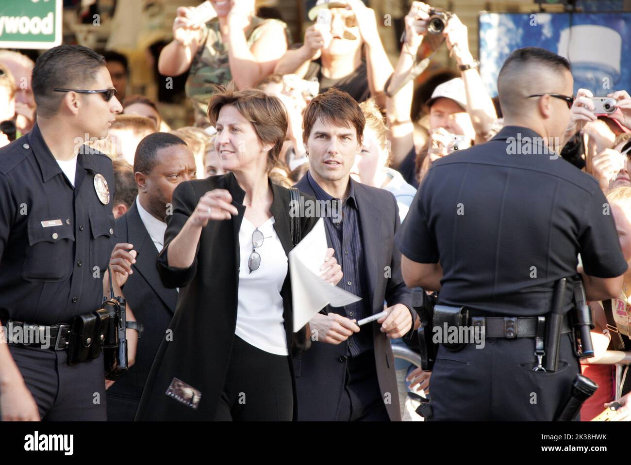 TOM CRUISE & LEANNE ACTOR & SISTER BATMAN BEGINS CHINESE THEATRE, HOLLYWOOD LOS ANGELES, USA 06/06/2005 LAM51635 Stock Photo