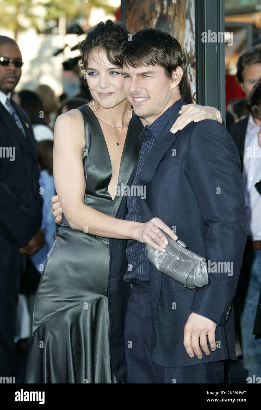 TOM CRUISE & KATIE HOLMES ACTORS BATMAN BEGINS CHINESE THEATRE, HOLLYWOOD LOS ANGELES, USA 06/06/2005 LAM51597 Stock Photo