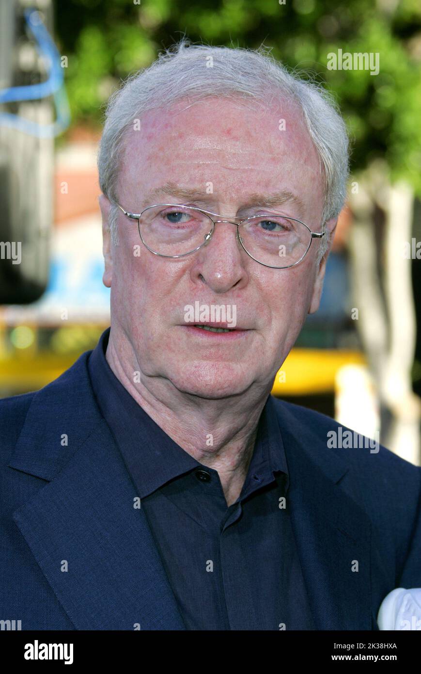 SIR MICHAEL CAINE ACTOR BATMAN BEGINS CHINESE THEATRE, HOLLYWOOD LOS ANGELES, USA 06/06/2005 LAM51612 Stock Photo