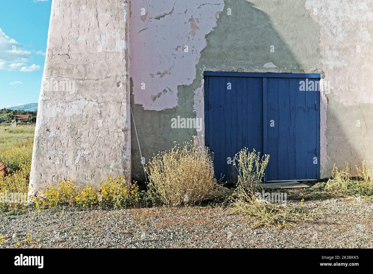 Architecture in Tres Piedras in Taos County in Northern New Mexico. Stock Photo
