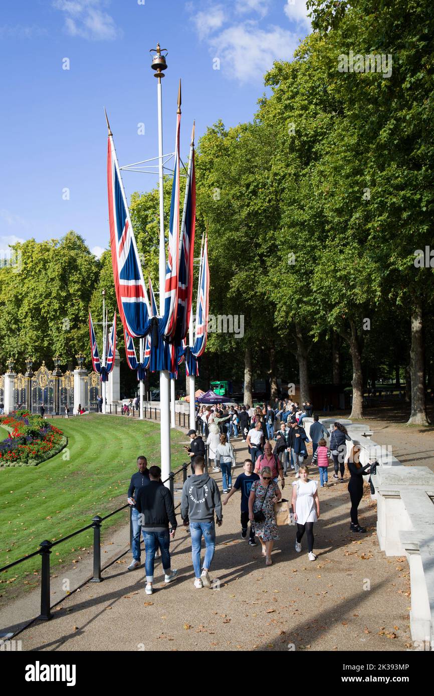 Union Jack Flags Green Park Entrance Buckingham Palace The Mall London