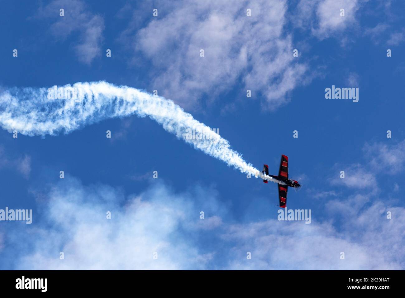 Rob Holland, piloting his MXS-RH, performs aerobatics during the 2022 Marine Corps Air Station Miramar Air Show at MCAS Miramar, San Diego, California, Sept. 24, 2022. Holland has been performing at air shows for over 18 years. The theme for the 2022 MCAS Miramar Air Show, “Marines Fight, Evolve and Win,” reflects the Marine Corps’ ongoing modernization efforts to prepare for future conflicts. (U.S. Marine Corps photo by Lance Cpl. Isaac Velasco) Stock Photo