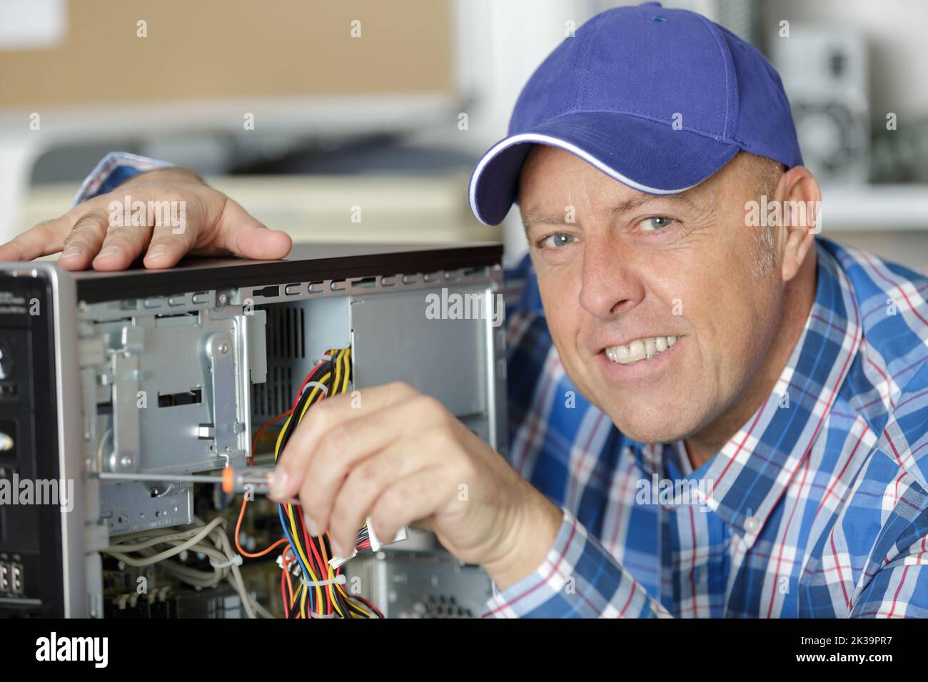 Seated serviceman hi-res stock photography and images - Alamy