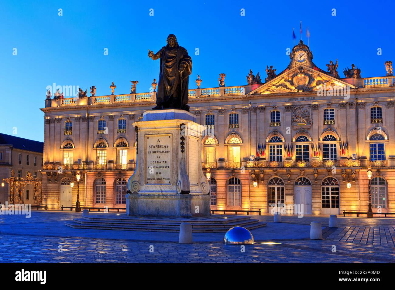 Statue of Stanislaus I, King of Poland and Grand Duke of Lithuania in front of the city hall at Place Stanislas in Nancy (Meurthe-et-Moselle), France Stock Photo
