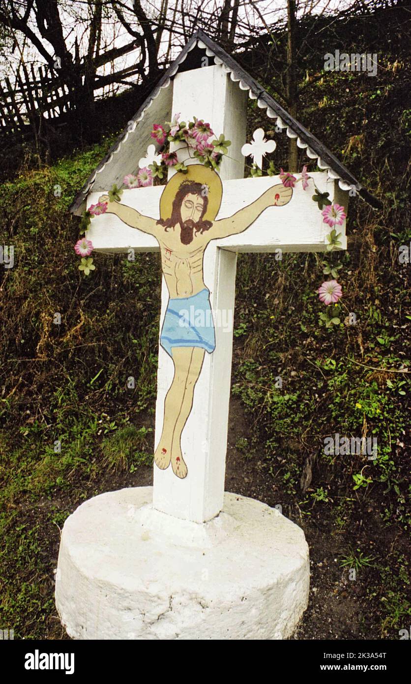 Roadside romanian orthodox cross hi-res stock photography and images - Alamy