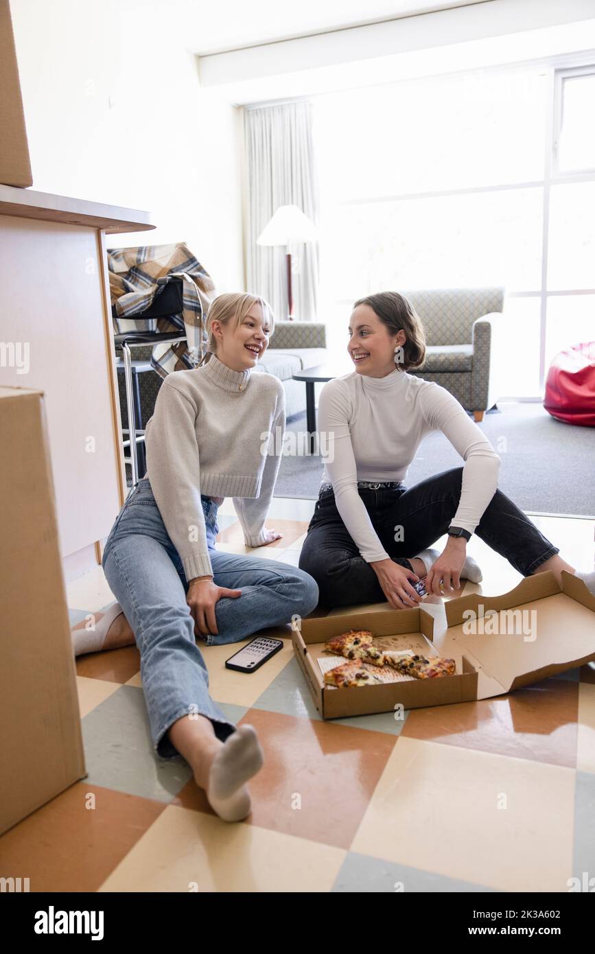 Dormitory roommates hires stock photography and images Alamy