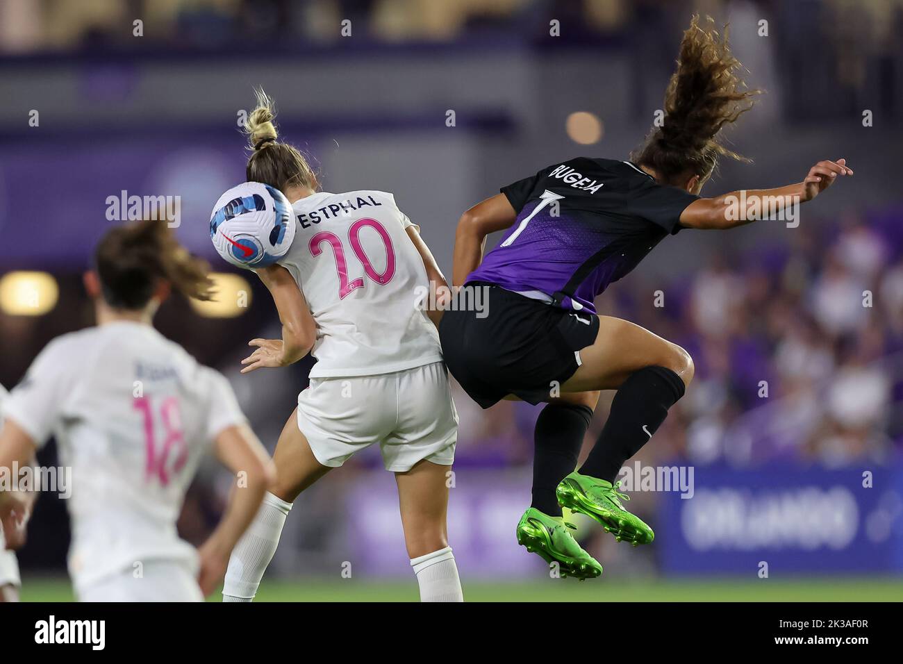 September 25, 2022: San Diego Wave FC defender CHRISTEN WESTPHAL (20) gets a header against Orlando Pride forward HALEY BUGEJA (7) during the NWSL Orlando Pride vs San Diego Wave FC soccer match at Exploria Stadium in Orlando, Fl on September 25, 2022. (Credit Image: © Cory Knowlton/ZUMA Press Wire) Stock Photo