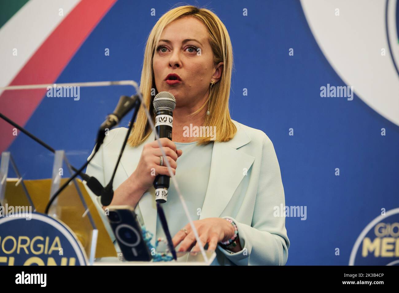Rome, Italy. 25th Sep, 2022. Giorgia Meloni seen speaking during a press conference. Giorgia Meloni, leader of the far right and national-conservative party Fratelli díItalia (Brothers of Italy), commented the victory of the party at the Italian elections, held on 25 September 2022, at Parco Principi Hotel in Rome. Credit: SOPA Images Limited/Alamy Live News Stock Photo
