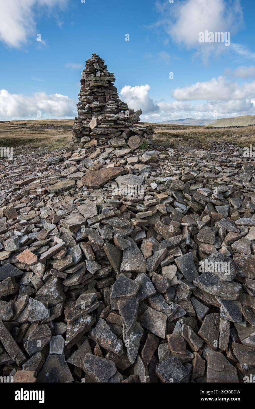 Cairns on top of Fountains Fell, a mountain in the Yorkshire Dales.The main summit (SD864716) has a height of 668 metres (2,192 ft) . Stock Photo