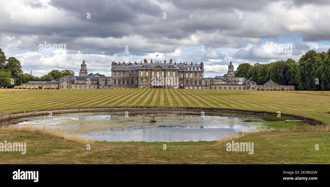 The Round Pond and West facade of Hopetoun House, a stately home near South Queensferry in West Lothian, Scotland Stock Photo