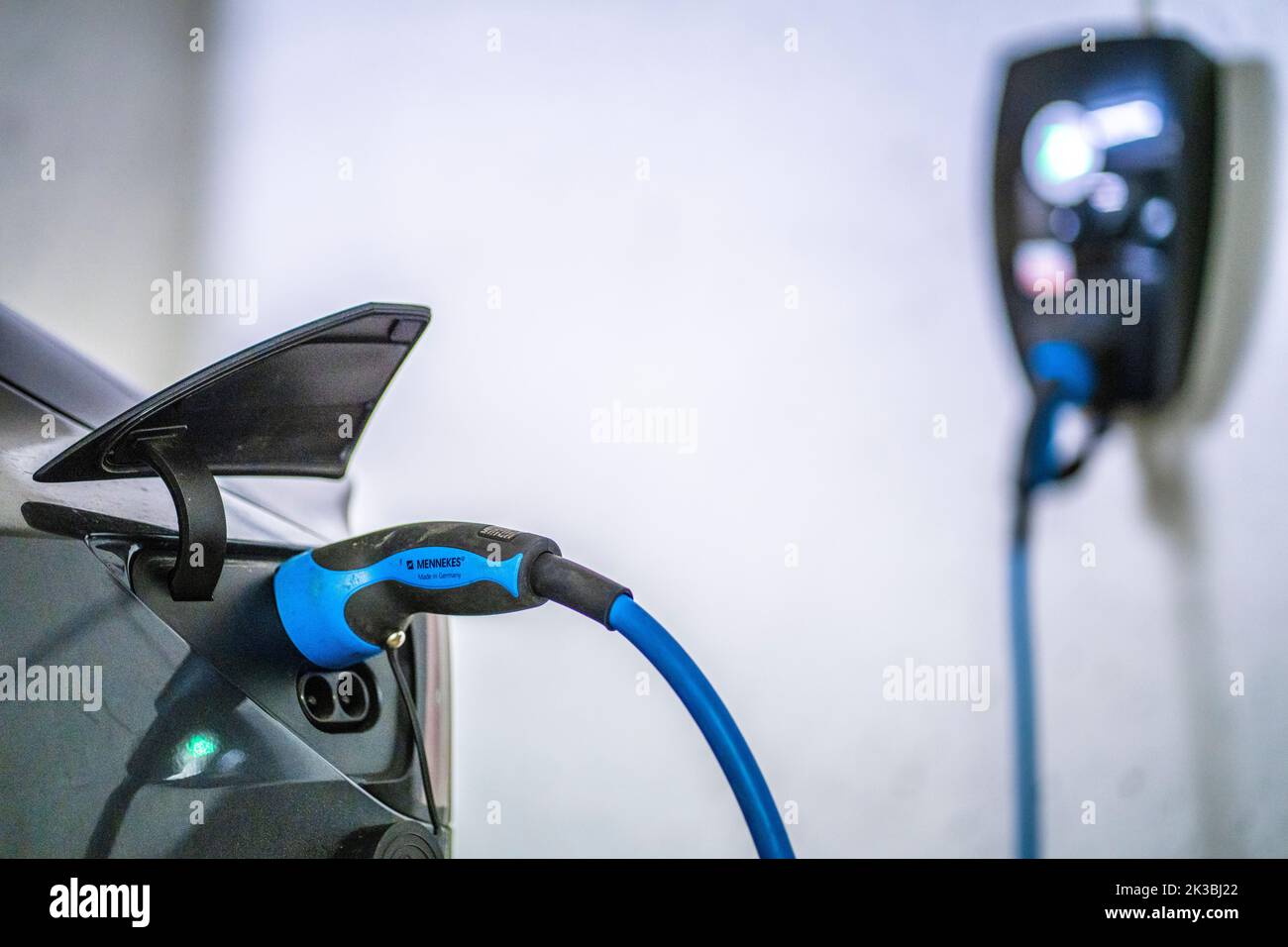 Total electricity consumption hires stock photography and images Alamy