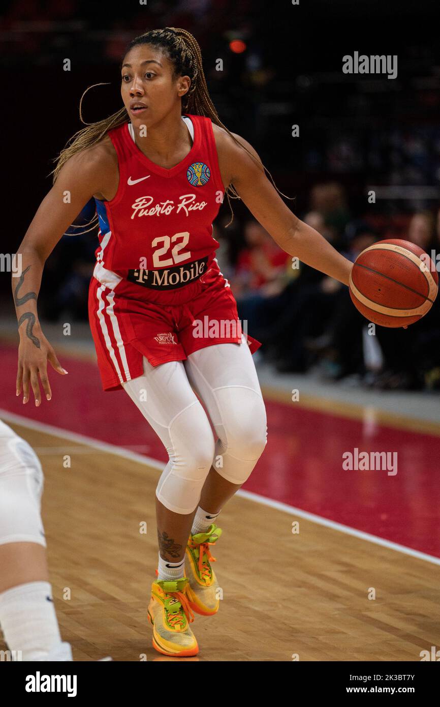 Sydney, Australia. 26th Sep, 2022. Arella Guirantes (22 Puerto Rico) dribbles the ball during the FIBA Womens World Cup 2022 game between China and Puerto Rico at the Sydney Superdome in Sydney, Australia. (Foto: Noe Llamas/Sports Press Photo/C - ONE HOUR DEADLINE - ONLY ACTIVATE FTP IF IMAGES LESS THAN ONE HOUR OLD - Alamy) Credit: SPP Sport Press Photo. /Alamy Live News Stock Photo