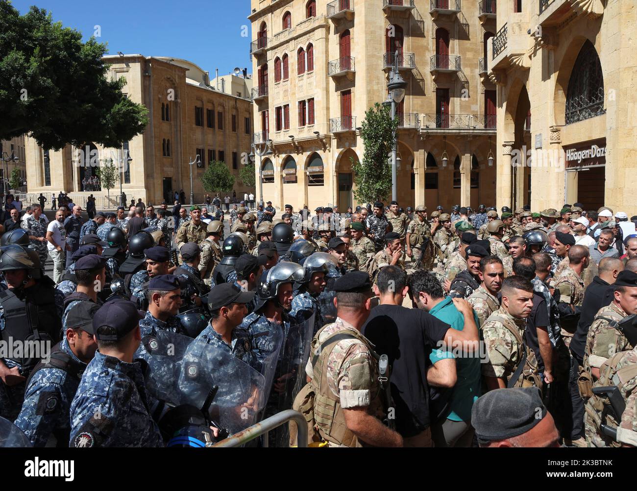 Members of the Lebanese army and security forces stand guard outside the parliament building, where lawmakers attend a parliament session in downtown Beirut, Lebanon September 26, 2022. REUTERS/Mohamed Azakir Stock Photo