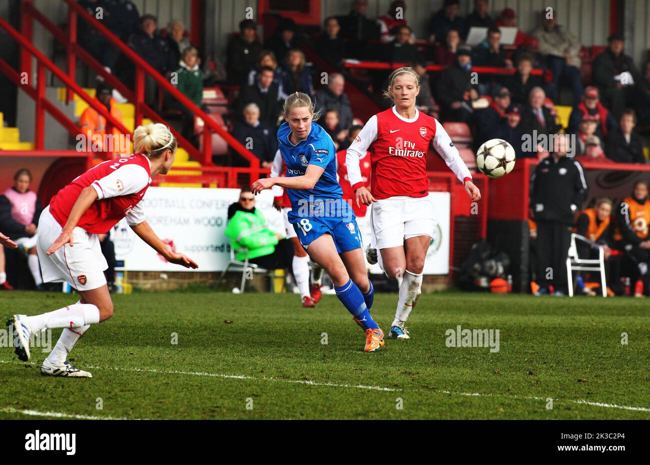 Champions League quarterfinals, Arsenal vs. Linköping football club. Linköping FC took the lead in the Champions League quarter-final against Arsenal at Meadow Park outside London, UK. In the picture to the middle: Linköpings no. 18 Linda Sällström. Stock Photo