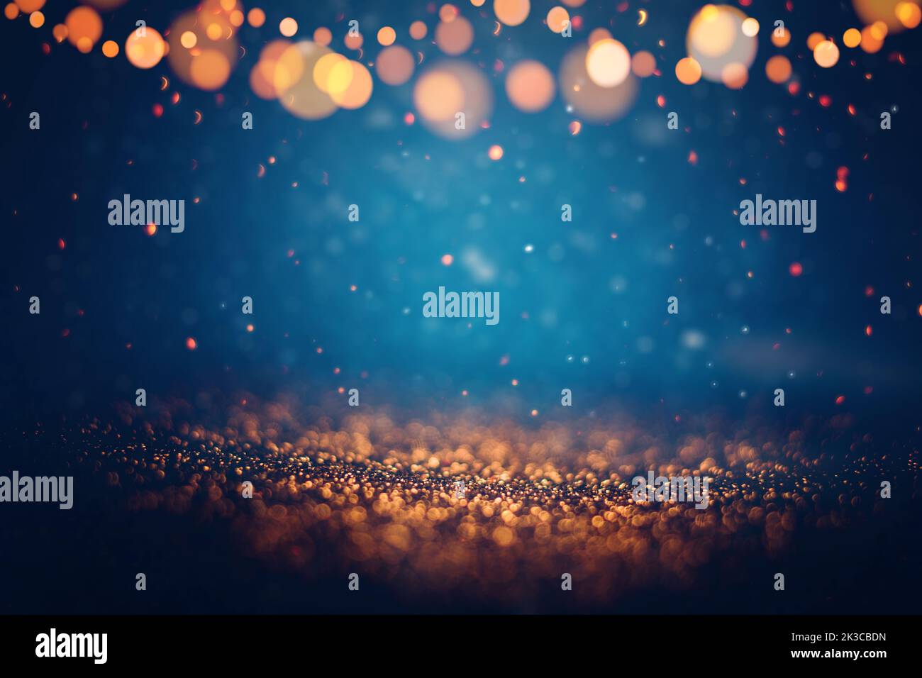Shiny golden lights hi-res stock photography and images - Alamy