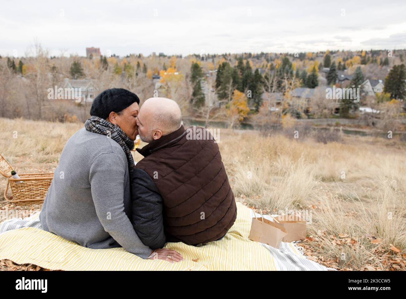 Mature Couple Kissing Outdoors Hi res Stock Photography And Images Alamy Mature Couple Kissing Outdoors Hi res Stock Photography And Images Alamy