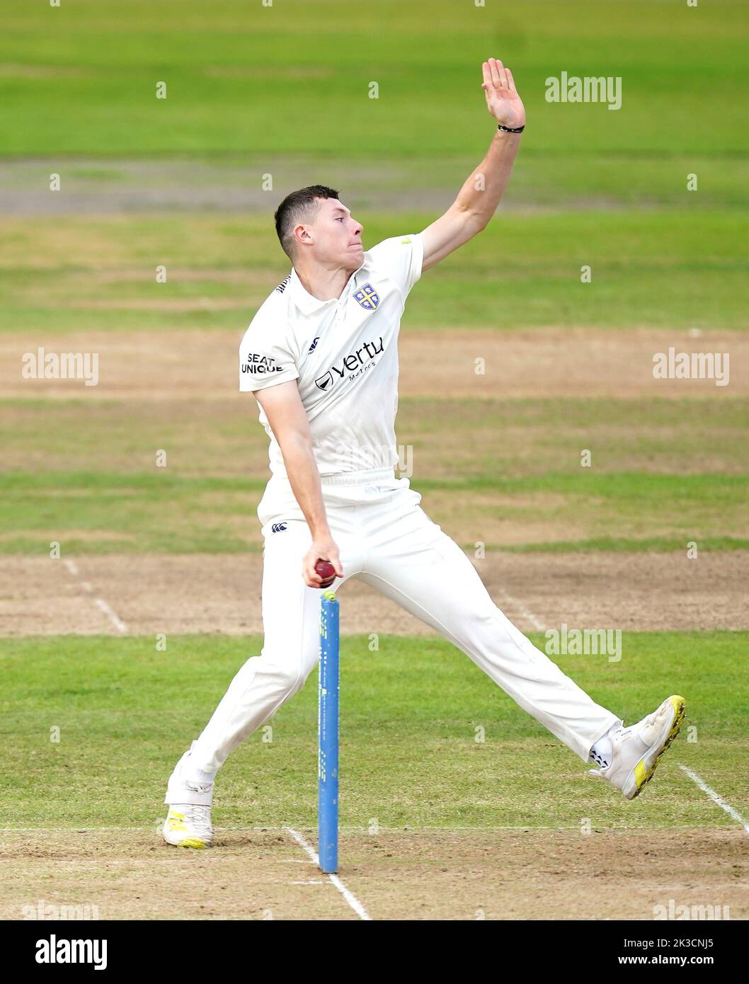 Durham's Matthew Potts bowls during day one of the LV= Insurance County Championship division two match at Trent Bridge, Nottingham. Picture date: Monday September 26, 2022. Stock Photo