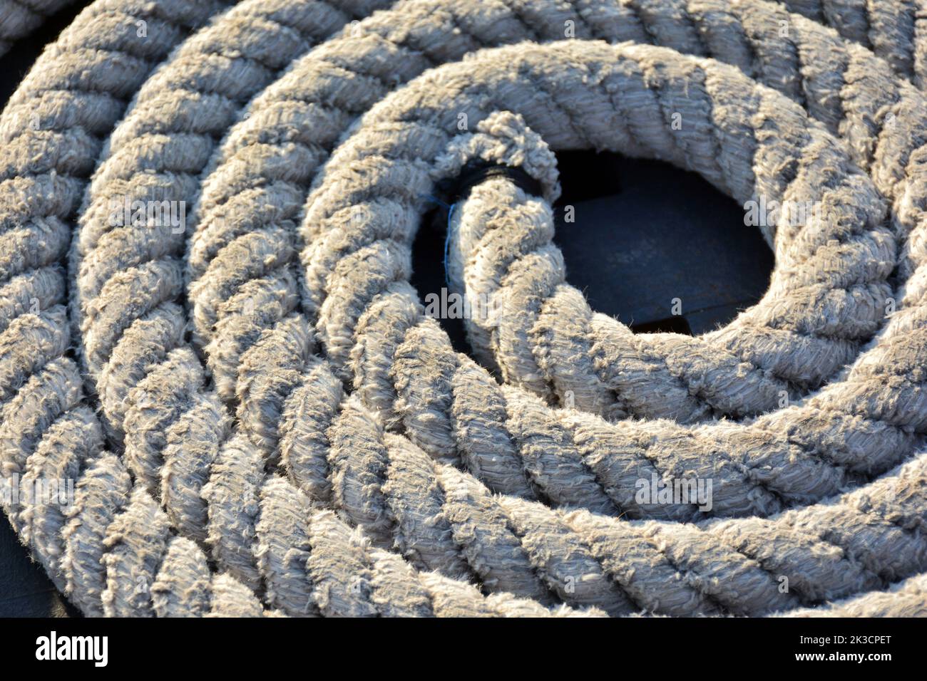 Detalle de cuerdas de barco enrolladas Stock Photo