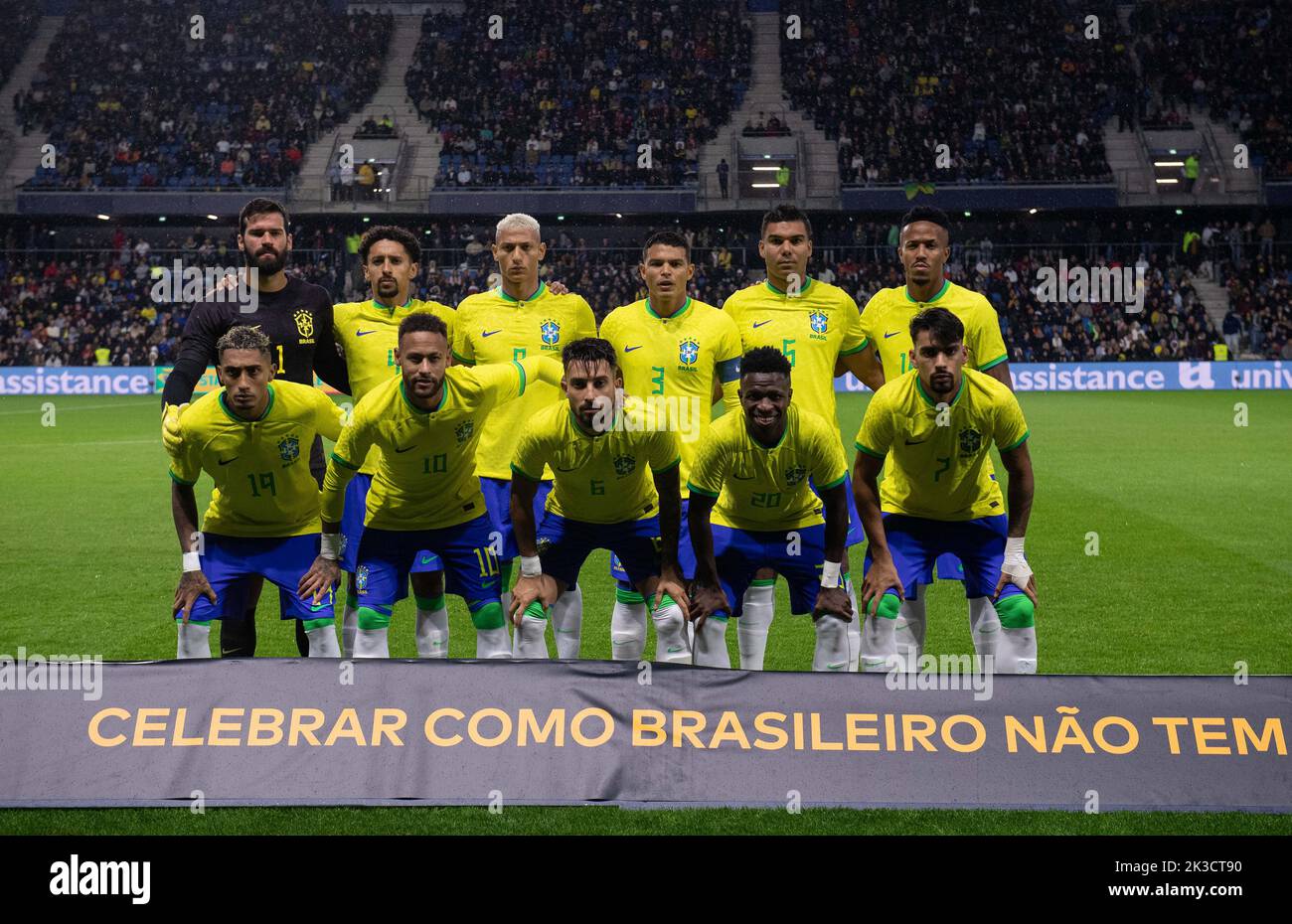 LE HAVRE, FRANCE - SEPTEMBER 23: Brazil pre match team photo, from top left: Alisson, Marquinhos, Richarlison, Thiago Silva, Casemiro, Eder Militao fr Stock Photo