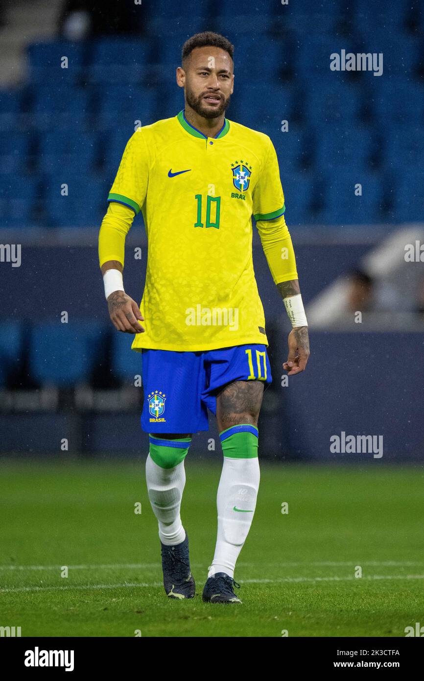 Neymar shirt hi-res stock photography and images - Page 5 - Alamy
