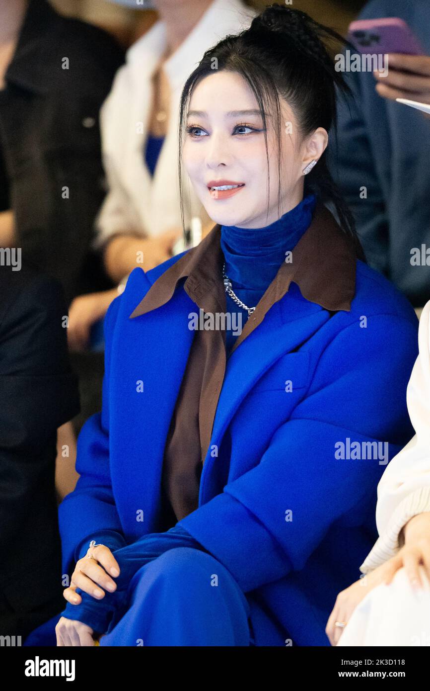 Chinese Actress Fan Bingbing Attends Launch Event Louis Vuitton Perfume –  Stock Editorial Photo © ChinaImages #236259470
