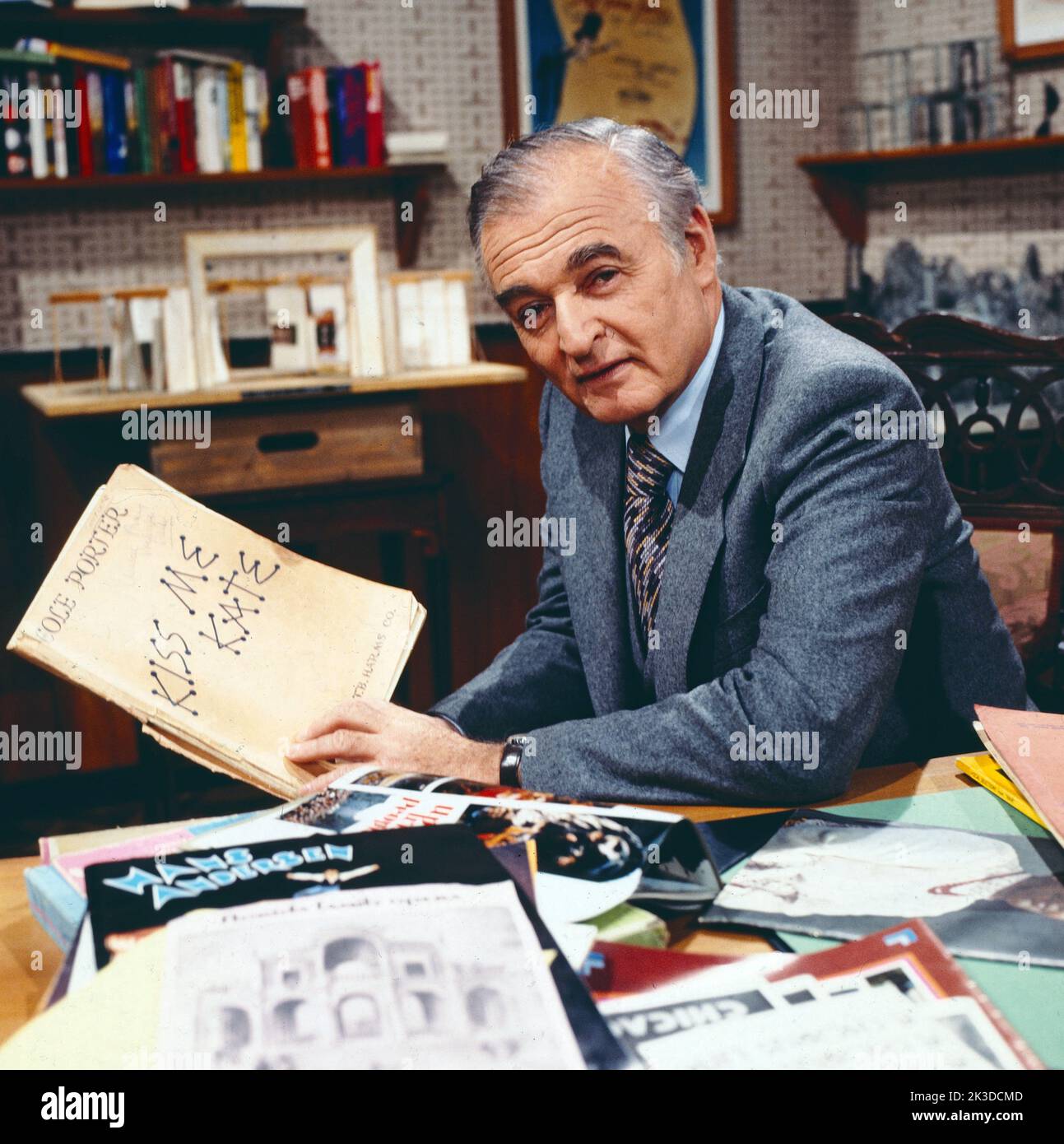 Operndramaturg hi-res stock photography and images - Alamy