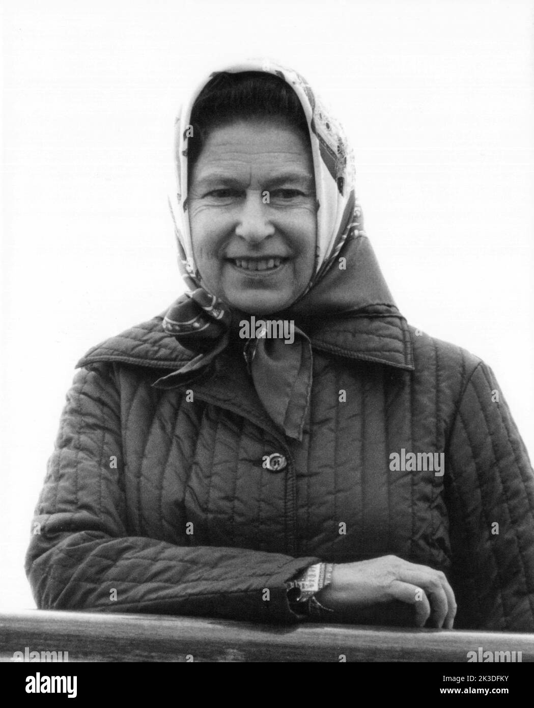 Promi kopftuch hi-res stock photography and images - Alamy