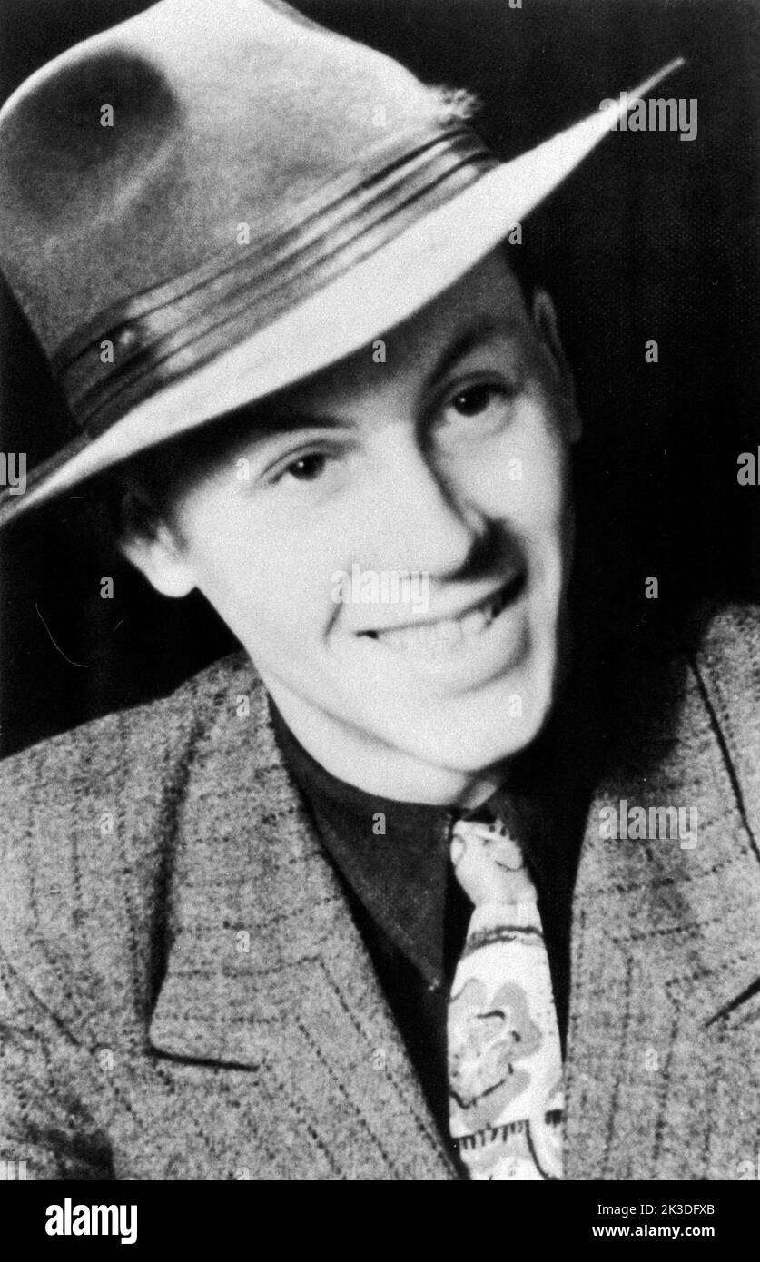 Studioporträt vom späteren Schauspieler Günter Lamprecht, Deutschland um 1947. Stock Photo