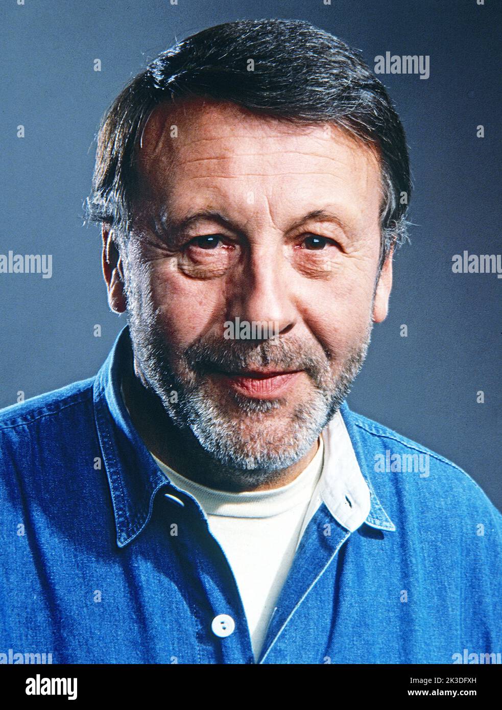 Günter Lamprecht, deutscher Schauspieler, bei einem Fotoshooting in Berlin, Deutschland 1991. Stock Photo