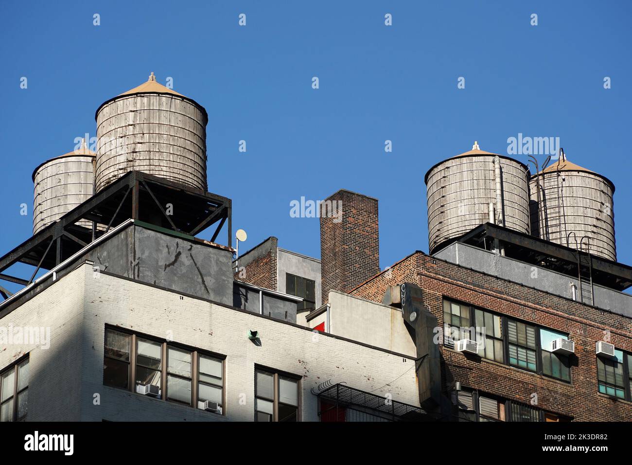 Water tanks with skyline new york hires stock photography and images