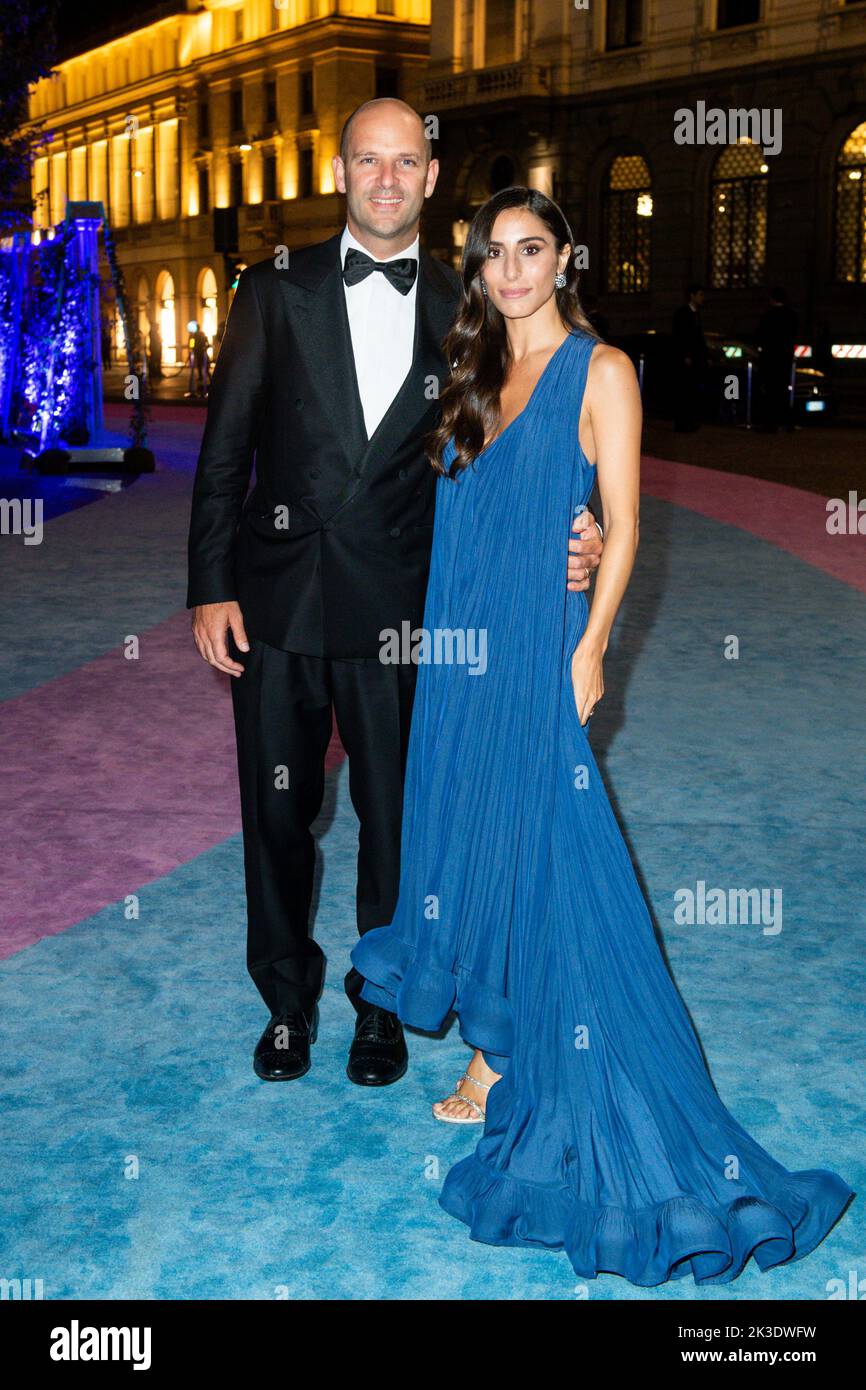 sachin and babi light blue dress Loro Piana Cashmere, Linen, And Silk Midi Dress In Beige main image 0