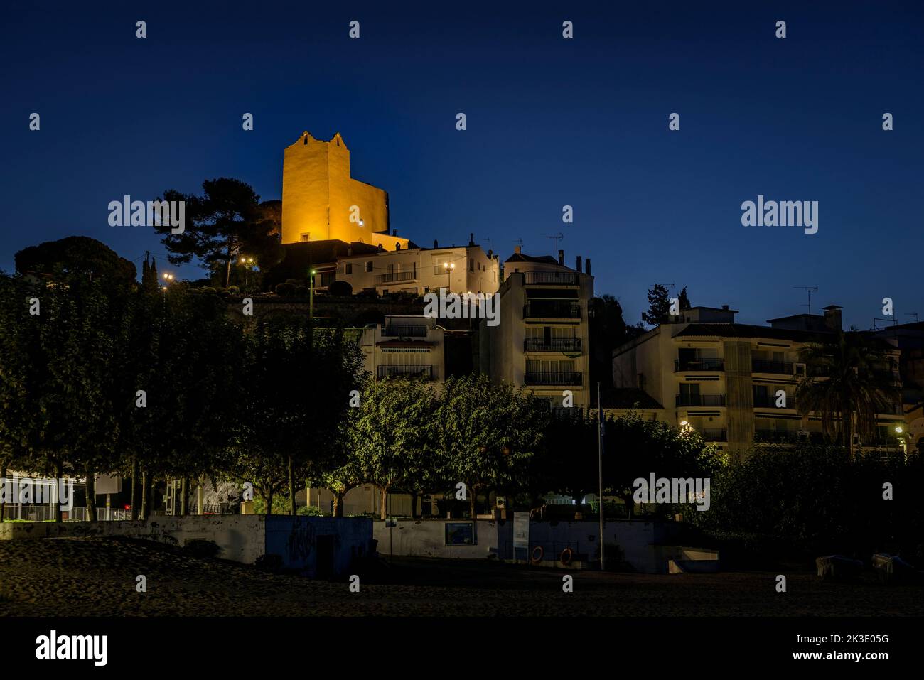 Paisaje nocturno mediterráneo hi-res stock photography and images - Alamy