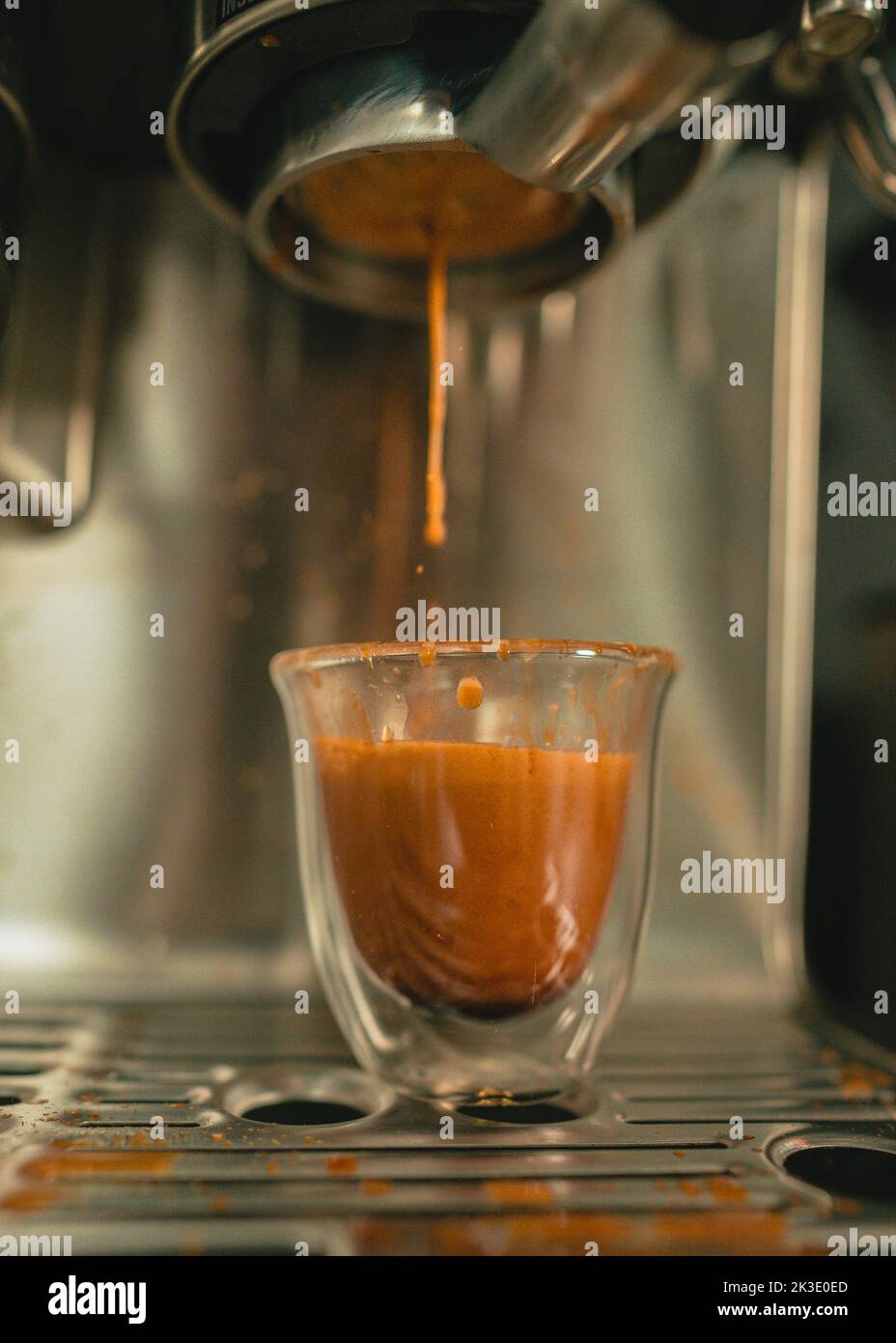Espresso machine breville barista express Stock Photo - Alamy