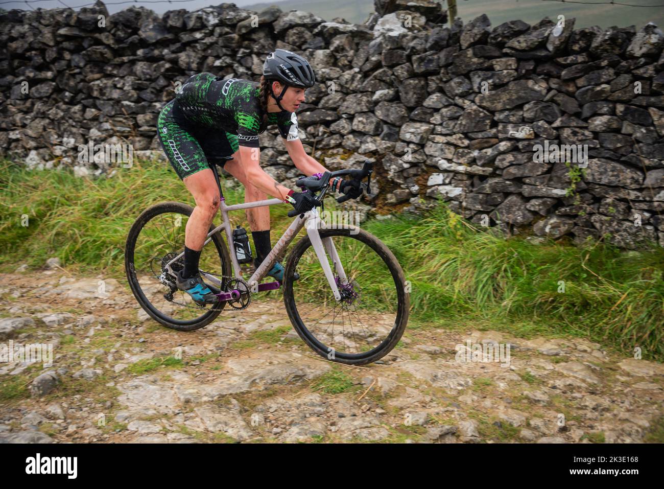 Victoria Peel,Hope Factory Racing team, First Lady in the 3 Peaks cyclocross, Horton in Ribblesdale, Yorkshire Dales, UK. Stock Photo