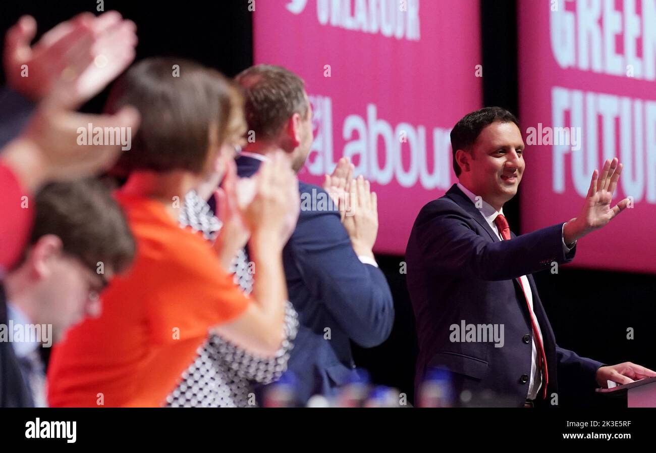 Scottish Labour leader Anas Sarwar is applauded following his speech during the Labour Party Conference at the ACC Liverpool. Picture date: Monday September 26, 2022. Stock Photo