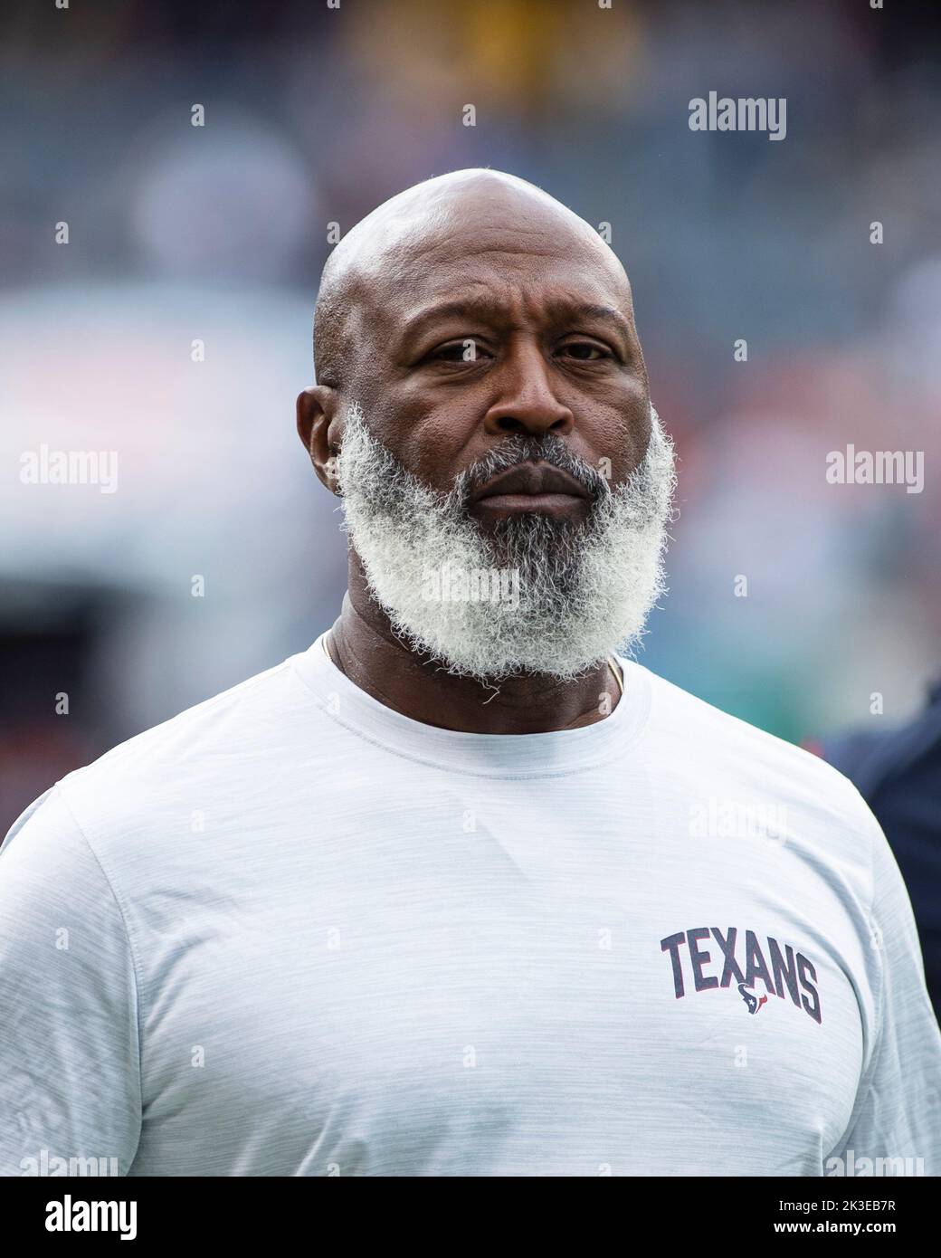 Lovie Smith back at Soldier Field with Texans facing Bears