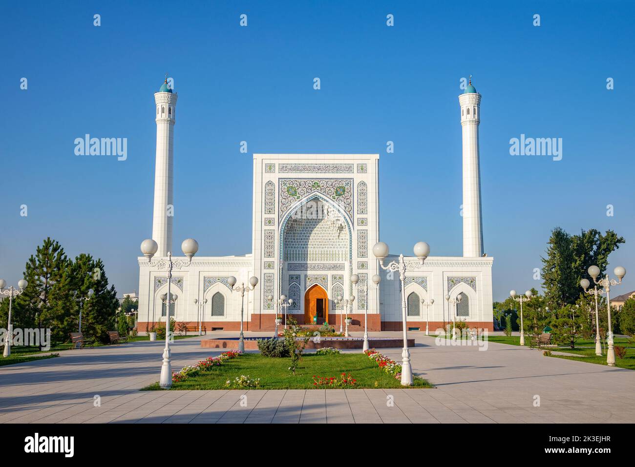 TASHKENT, UZBEKISTAN - SEPTEMBER O4, 2022: Mosque Minor close-up. Tashkent, Uzbekistan Stock Photo