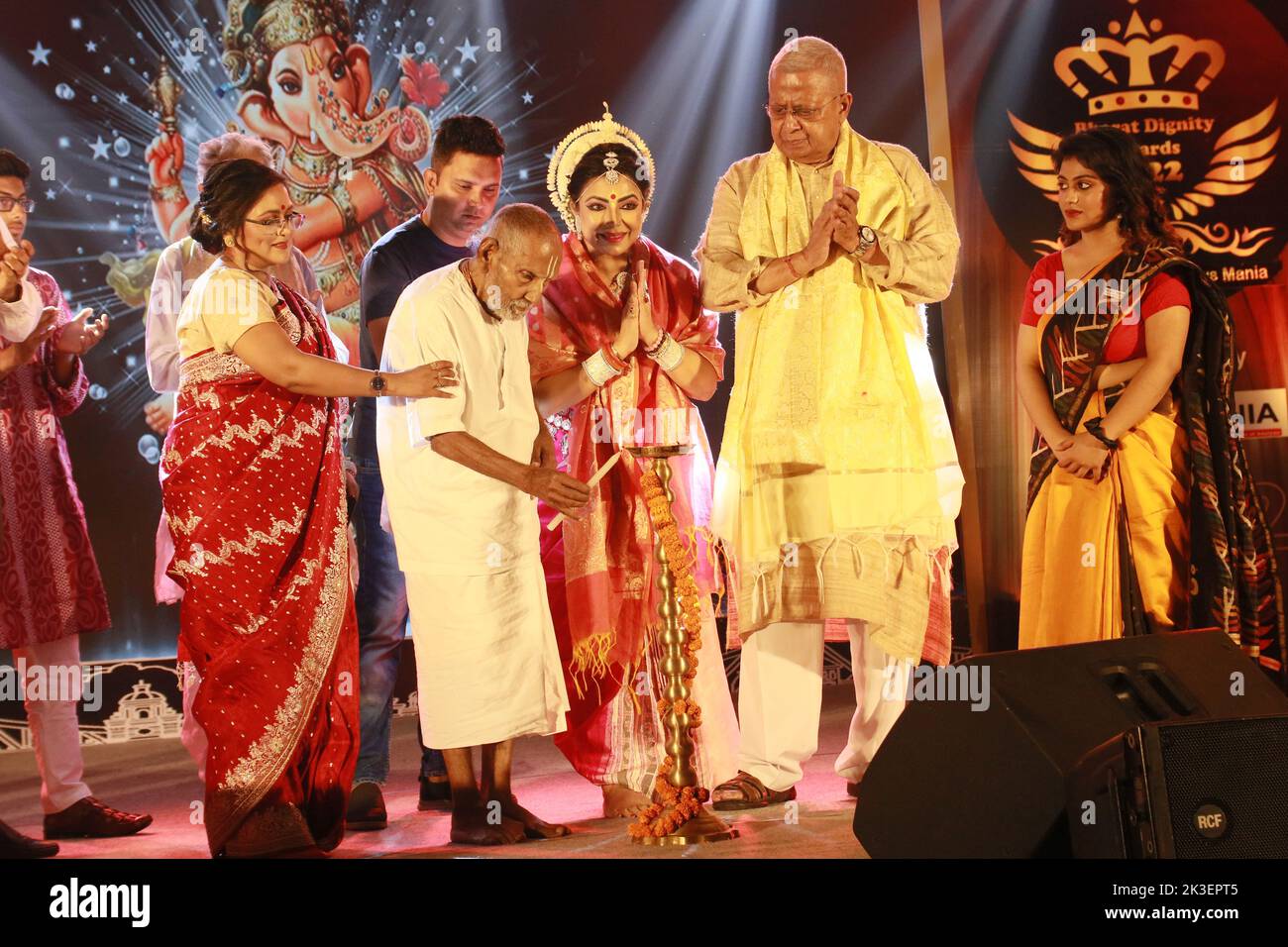 Kolkata, India, 25/09/2022, 125-year-old yoga guru Swami Sivananda received the Bharat Dignity Awards 2022, presented by Tathagata Roy, Former Governor of Meghalaya, Indian Odissi dancer Guru Sanchita Bhattacharyaa in Kolkata. Swami Sivananda was born on August 8, 1896, according to his passport. If true, his life would have spanned three centuries, but despite his apparent age he remains strong enough to perform yoga for hours at a time. He is now applying to Guinness World Records to verify his claim. It currently lists Japan's Jiroemon Kimura, who died in June 2013 aged 116 years and 54 day Stock Photo