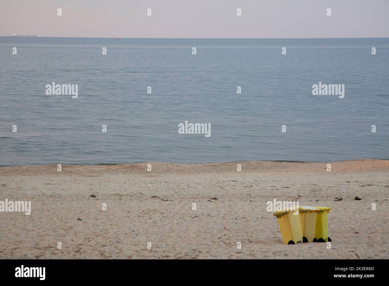 Plaża na Wyspa Sobieszewska, Morze Bałtyckie –  Beach on Gdańsk Sobieszewo island by the Baltic sea Stock Photo