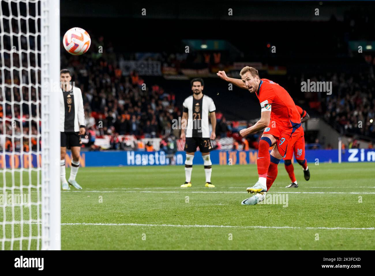 London, UK. 26th Sep, 2022. Harry Kane of England scores their third goal to make the score 3-2 during the UEFA Nations League Group C match between England and Germany at Wembley Stadium on September 26th 2022 in London, England. (Photo by Daniel Chesterton/phcimages.com) Credit: PHC Images/Alamy Live News Stock Photo