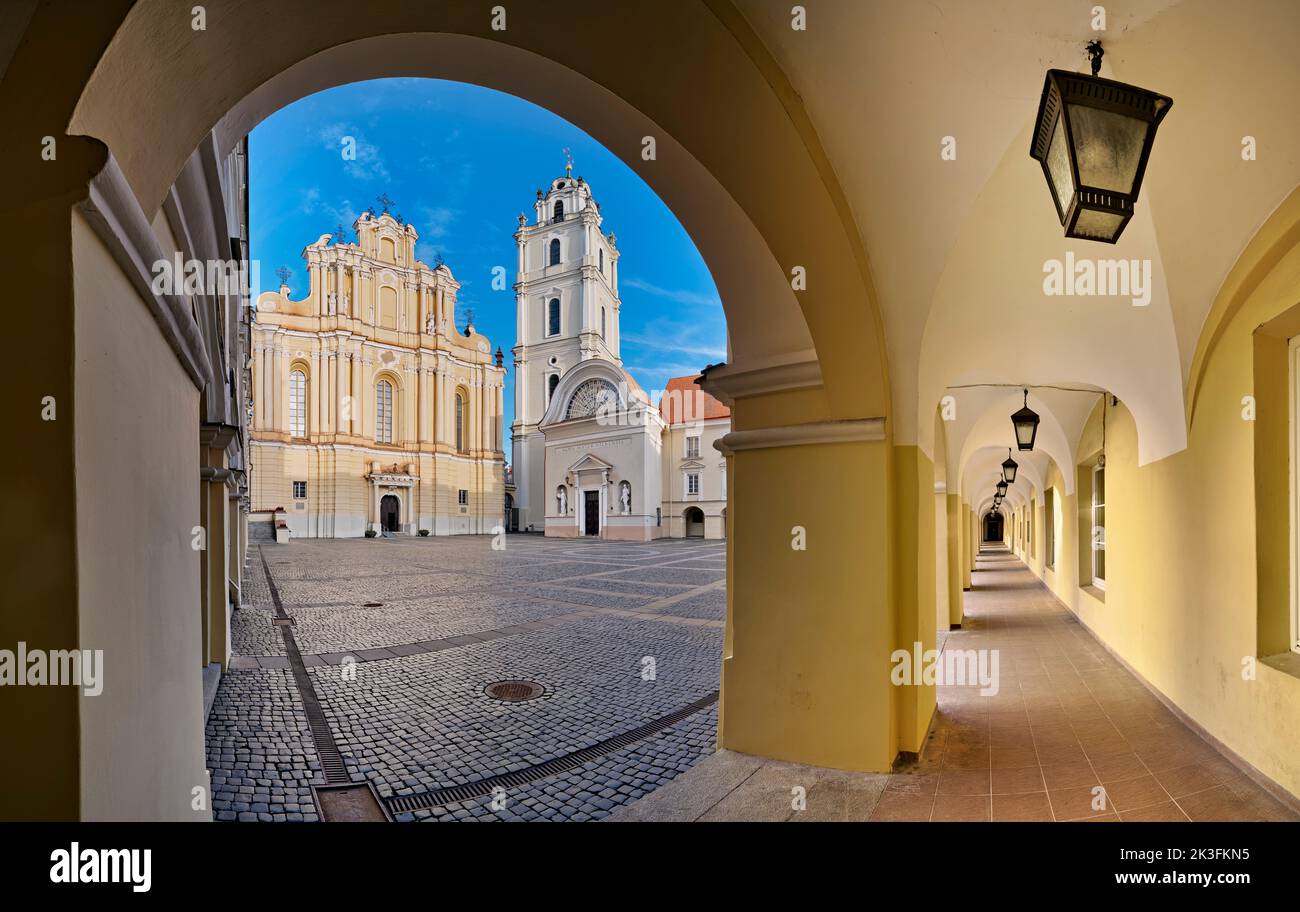 Lithuania - The Grand Courtyard of Vilnius University and the Church of St. John Stock Photo