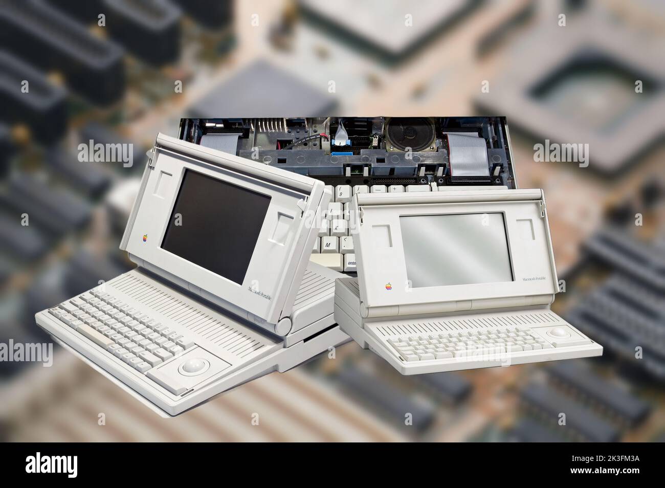 Macintosh Portable is a portable computer,manufactured,and sold by Apple Computer,Inc. from dal 1989 to 1991.It is the first battery-powered Macintosh Stock Photo