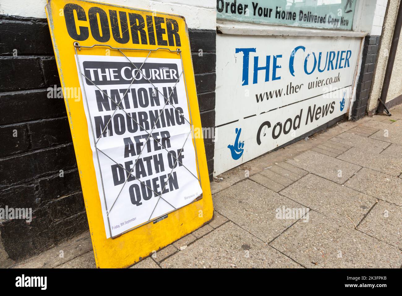 Newspaper headline showing the Queen's death, 2022 UK Stock Photo