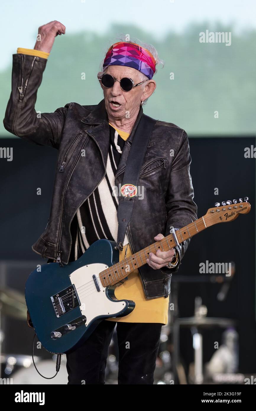 LONDON, ENGLAND: The Rolling Stones perform on the Great Oak Stage at the British Summer Time Festival in Hyde Park. Featuring: Keith Richards Where: London, United Kingdom When: 25 Jun 2022 Credit: Neil Lupin/WENN Stock Photo