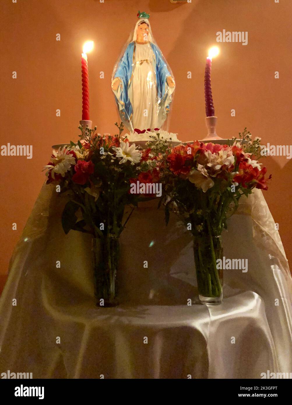 Mama mary hi-res stock photography and images - Alamy