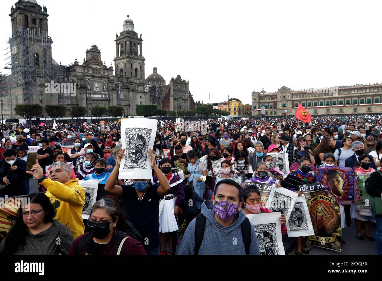 Mexico City, Mexico. 26th Sep, 2022. Persons take part during the ...