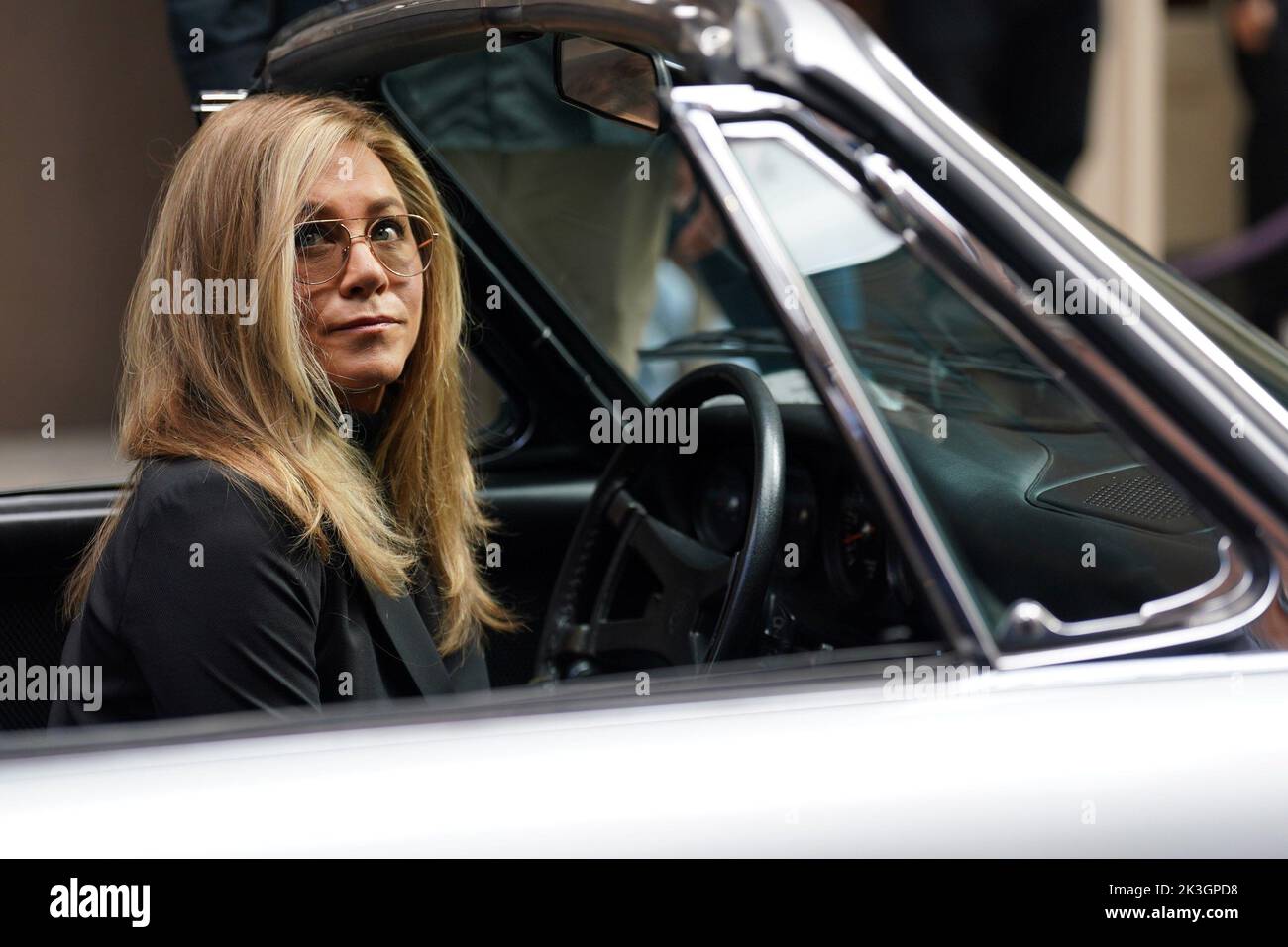 New York, NY, USA. 26th Sep, 2022. Jennifer Aniston on location for THE MORNING SHOW Shooting in NYC, Soho neighborhood in Manhattan, New York, NY September 26, 2022. Credit: Kristin Callahan/Everett Collection/Alamy Live News Stock Photo