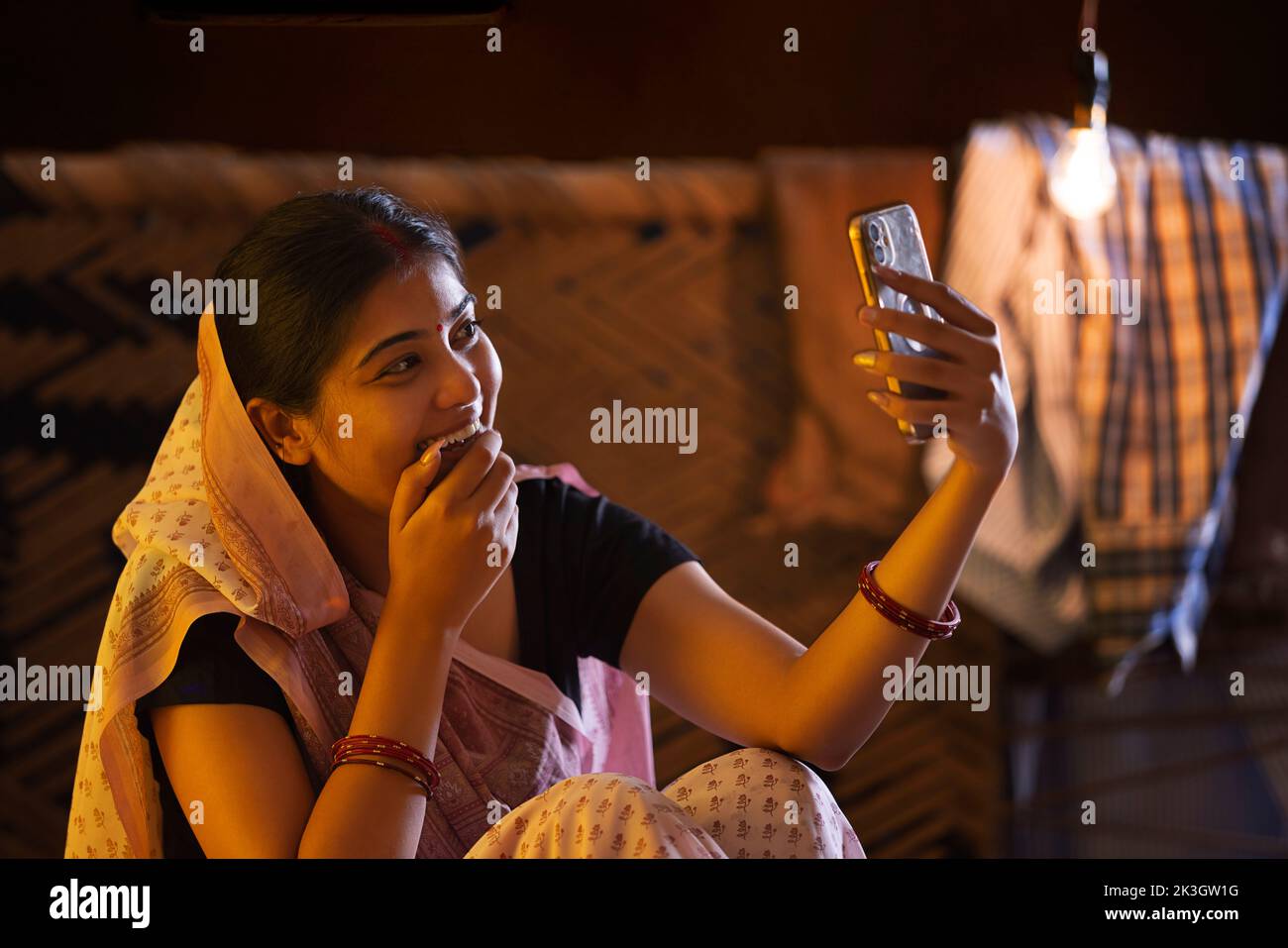 Mobile photoshoot hires stock photography and images Alamy