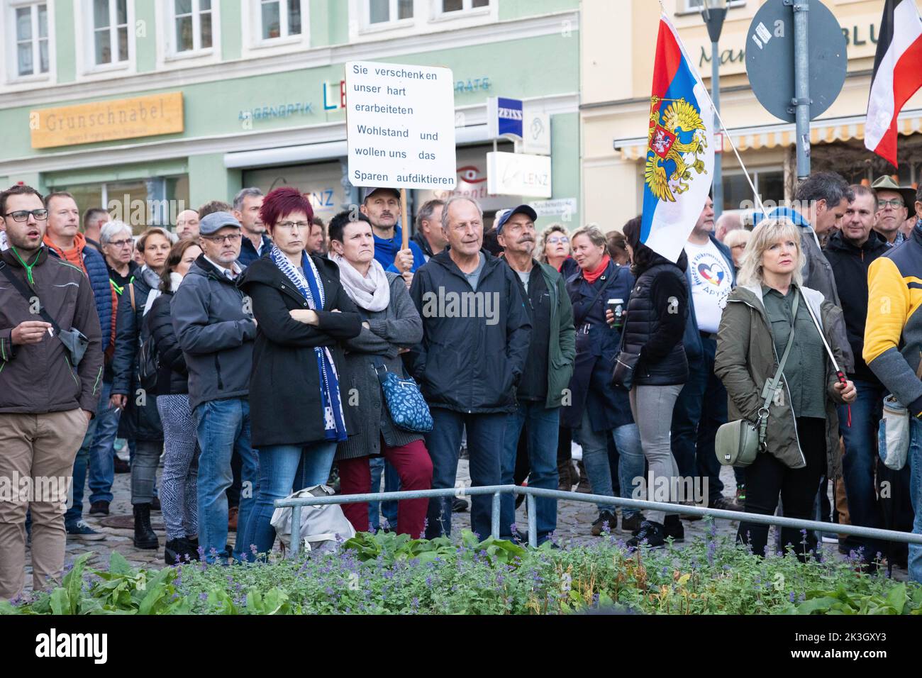 In Bautzen gingen wieder über 2000 Menschen bei der Montagsdemo auf die Straße.Demonstranten