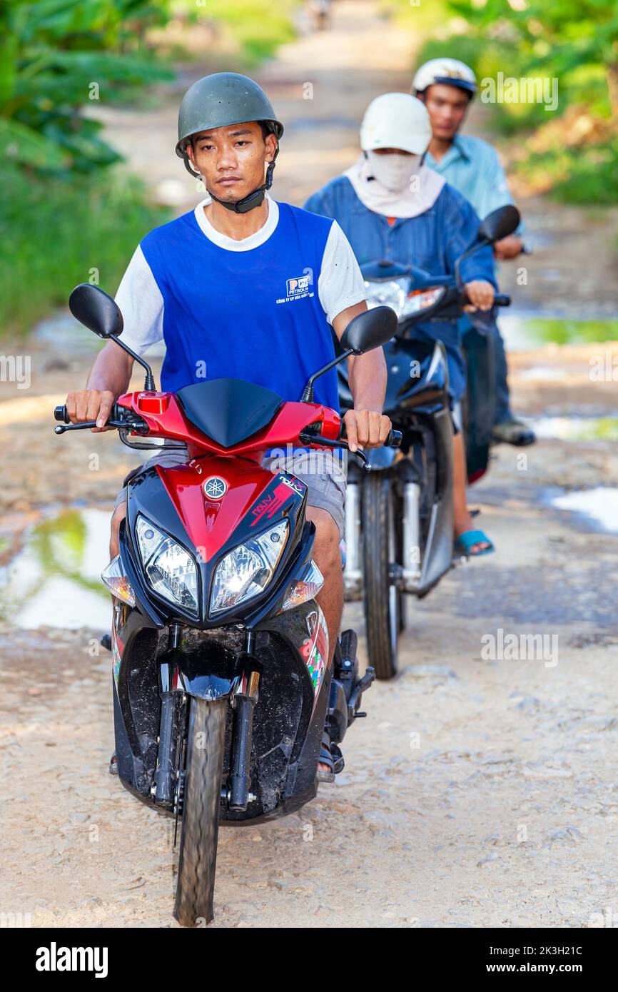 Vietnamese Motorcycle Rider Motorcycle riders hi-res stock photography and images - Alamy